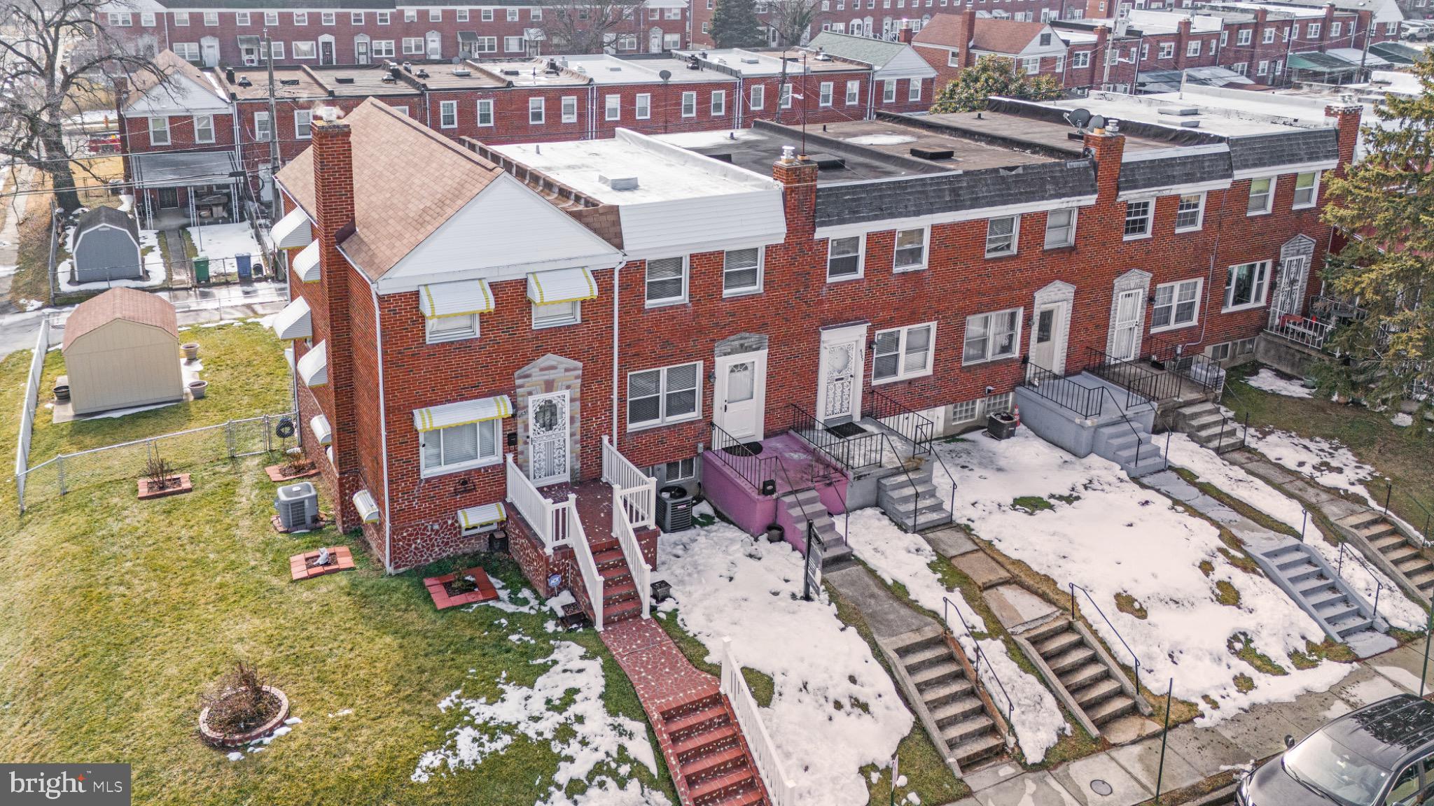 PARKSIDE GARDENS - Residential