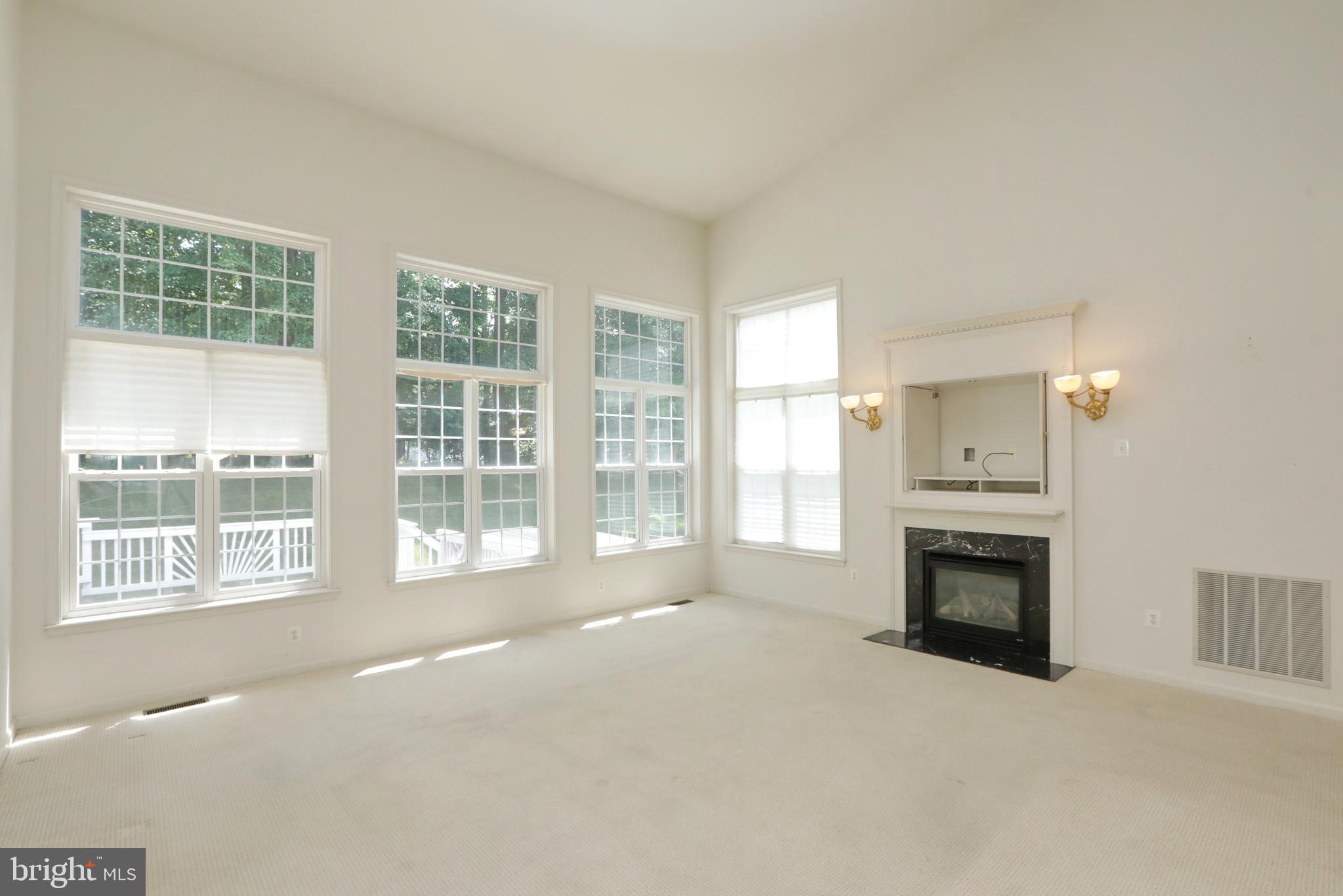 SETTLE WOODS - Residential