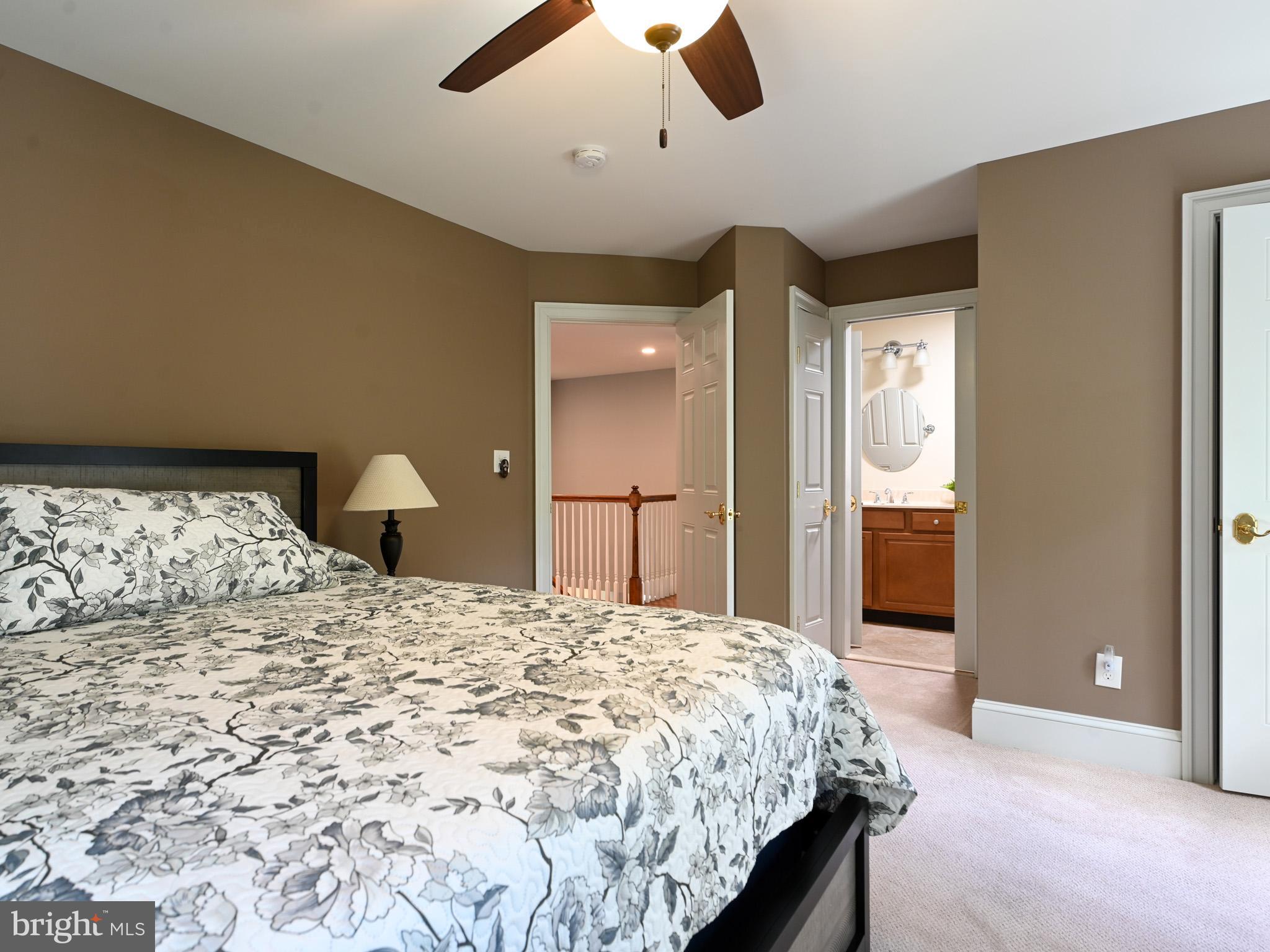 HUNT CHASE - Residential