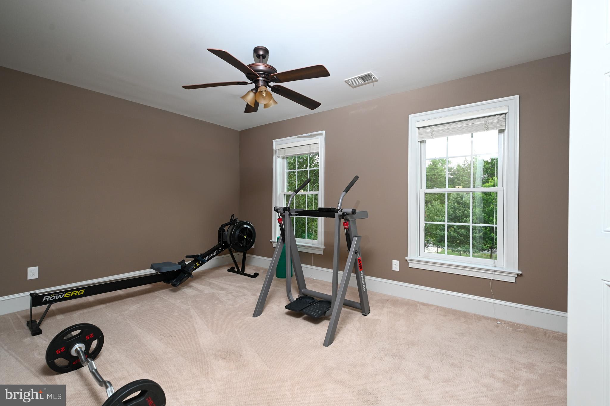 HUNT CHASE - Residential