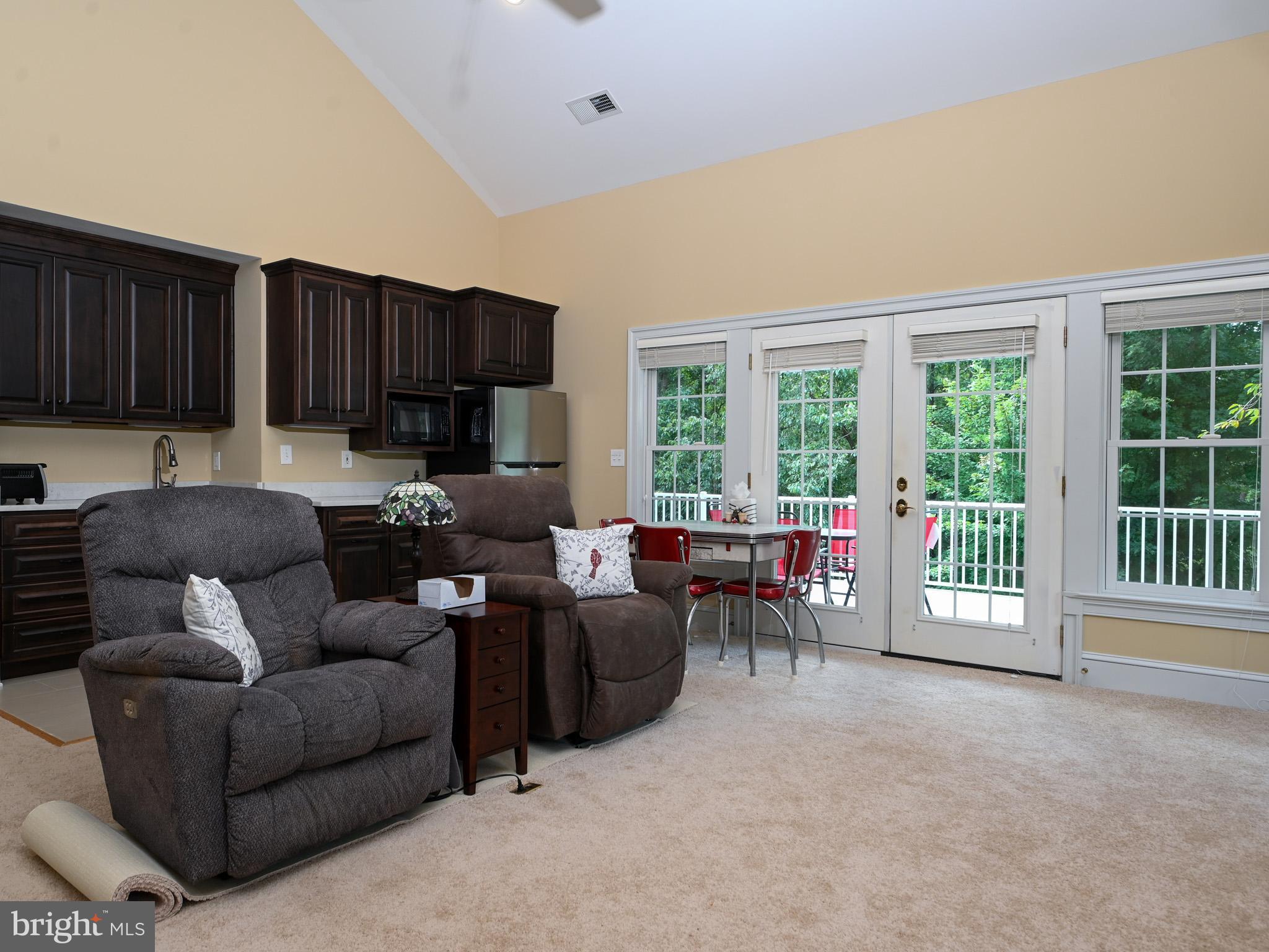 HUNT CHASE - Residential