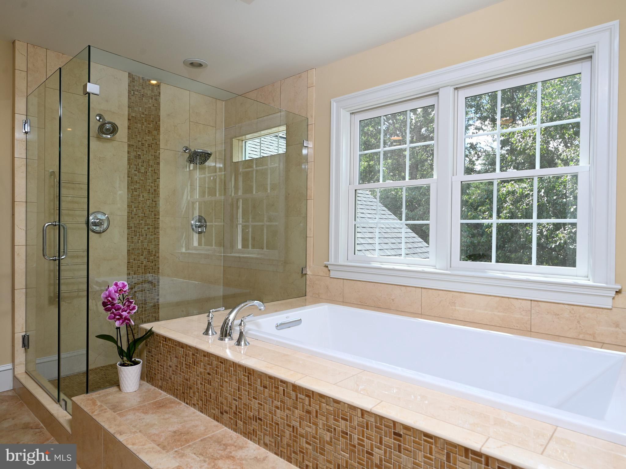 HUNT CHASE - Residential