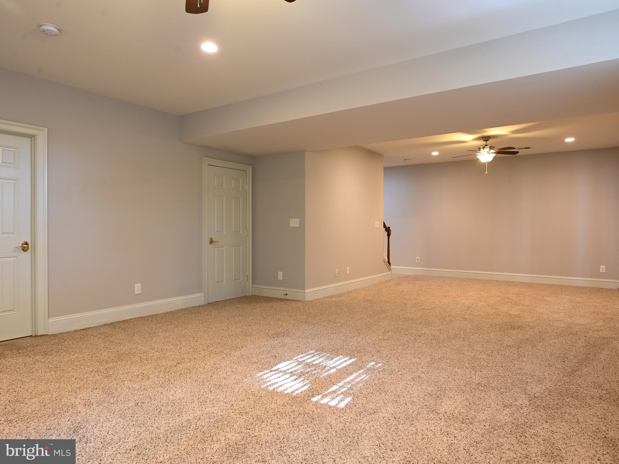 HUNT CHASE - Residential