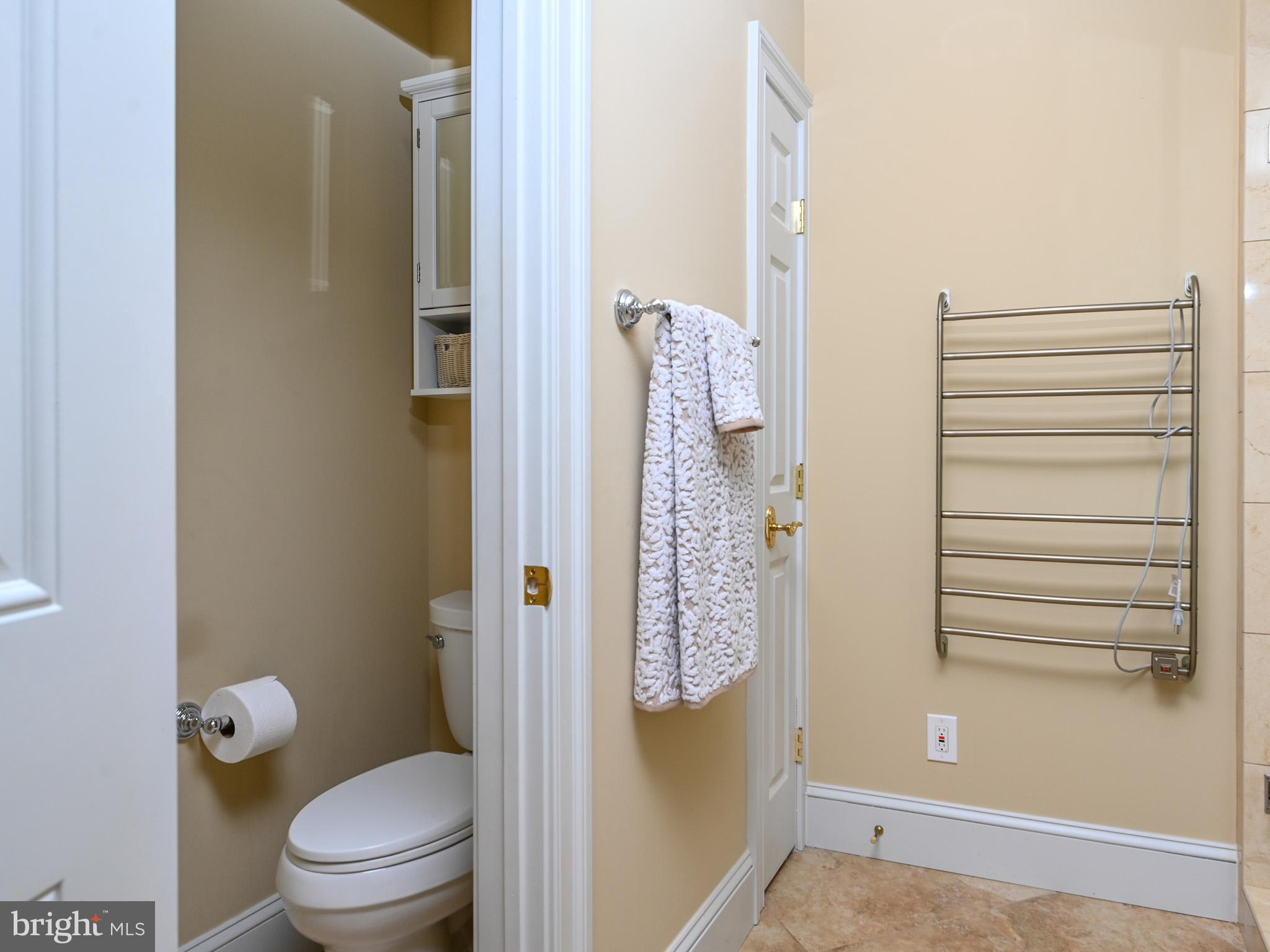 HUNT CHASE - Residential