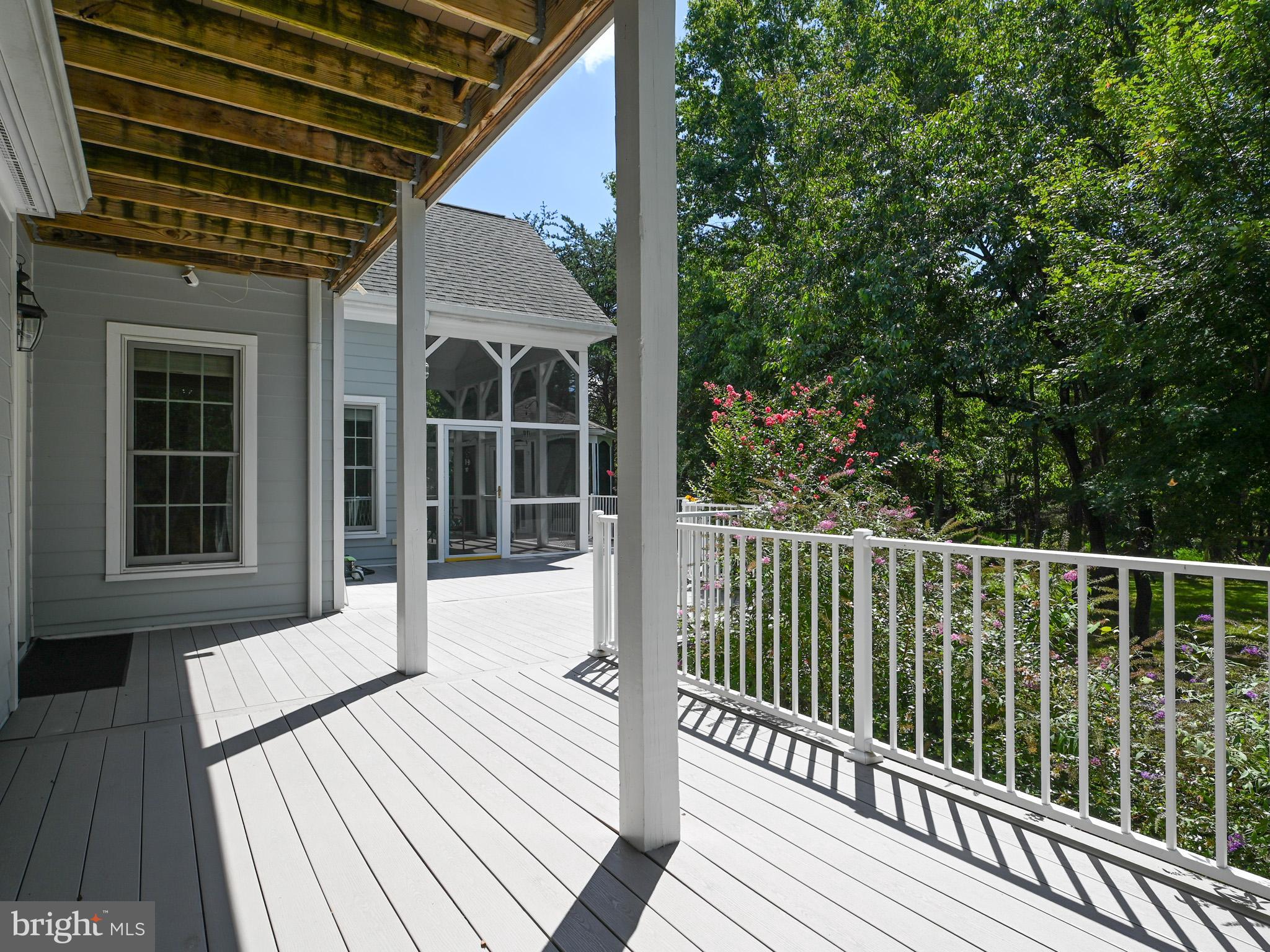 HUNT CHASE - Residential