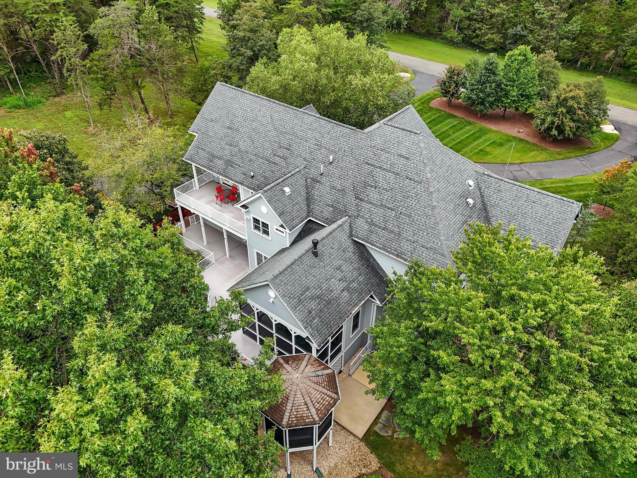 6304 HUNT CHASE COURT