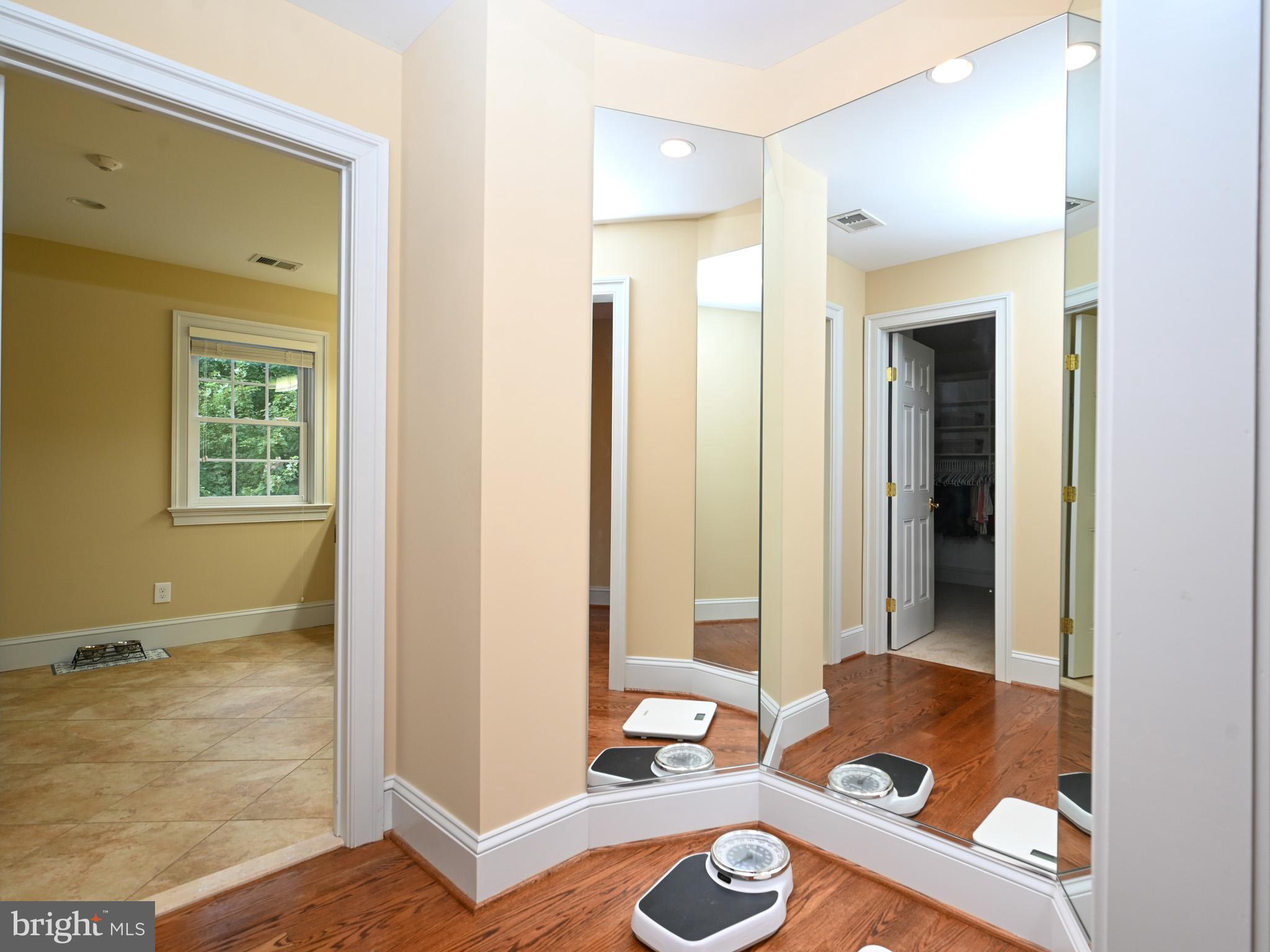 HUNT CHASE - Residential