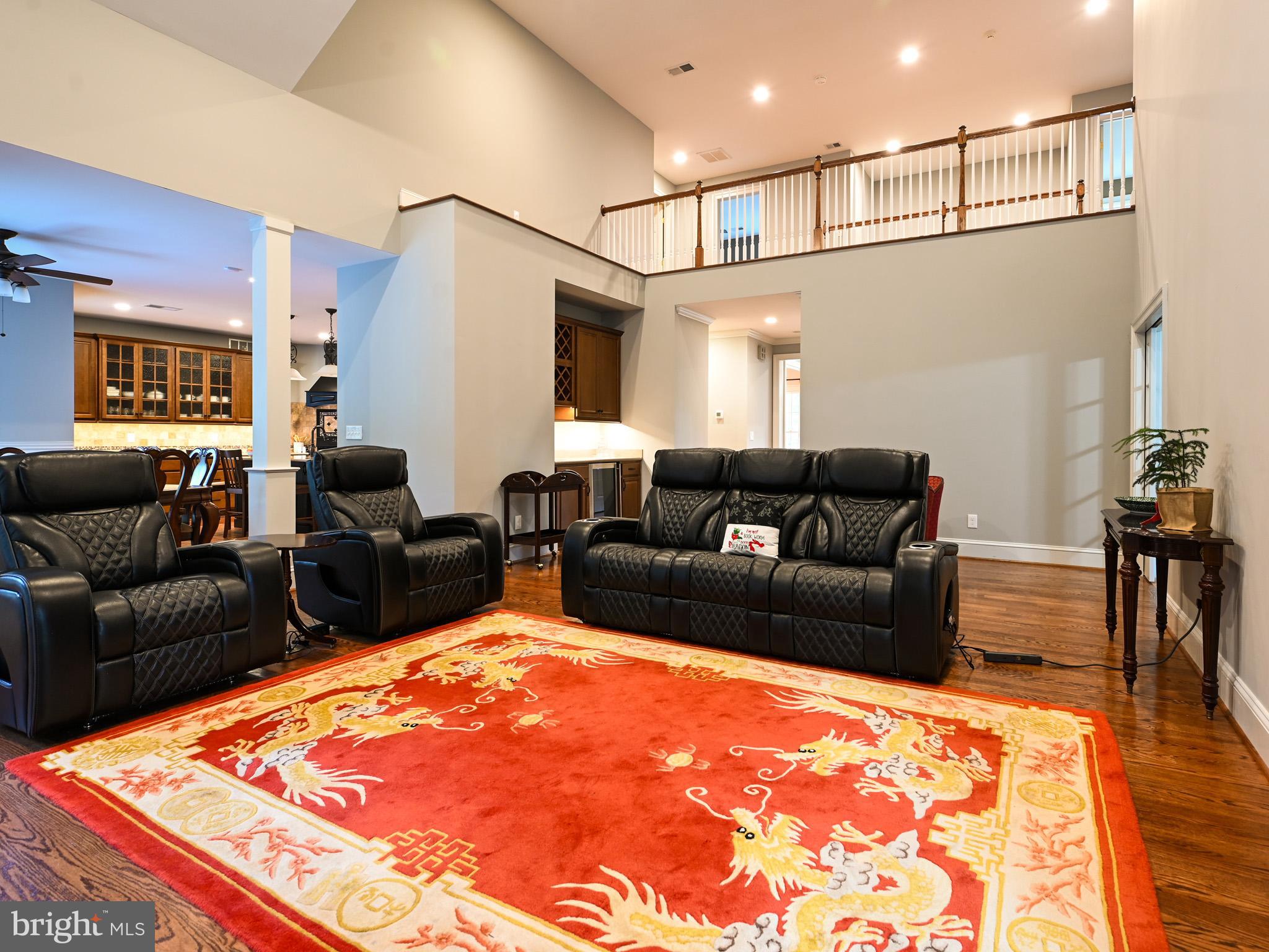 HUNT CHASE - Residential