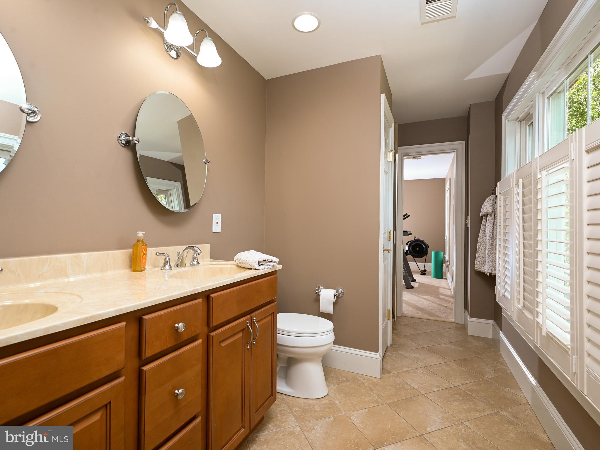 HUNT CHASE - Residential