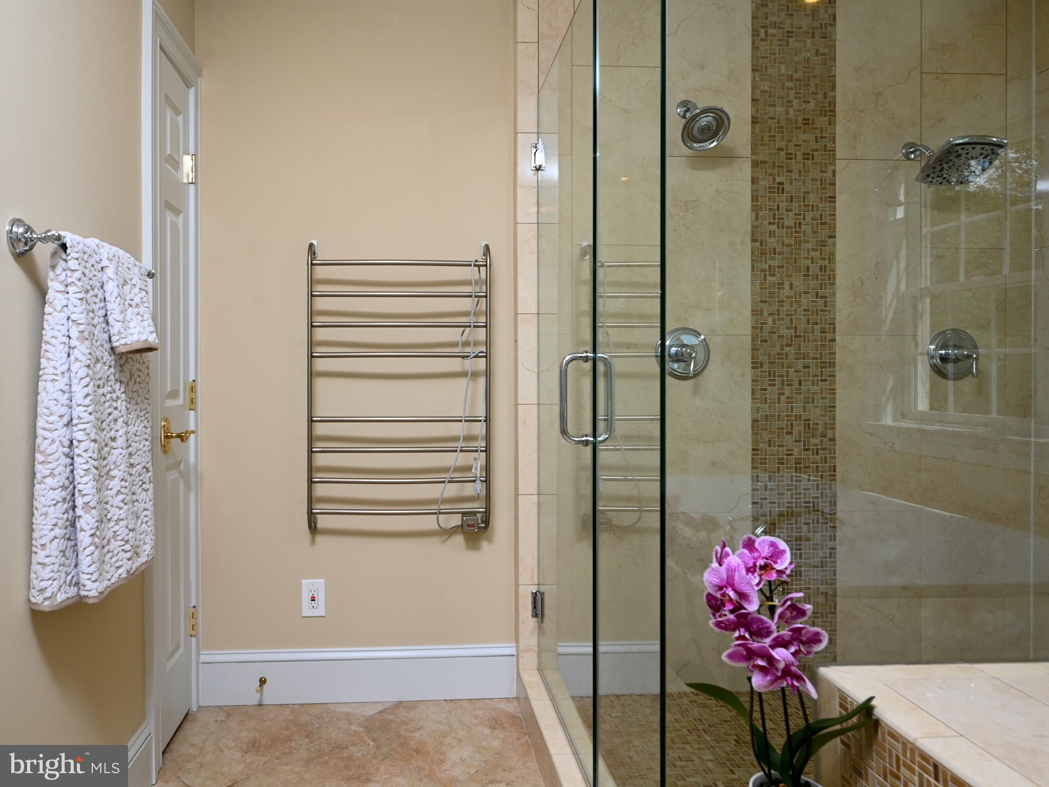 HUNT CHASE - Residential