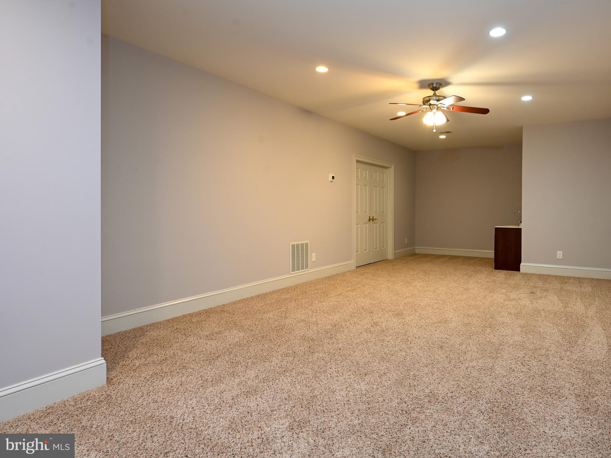 HUNT CHASE - Residential