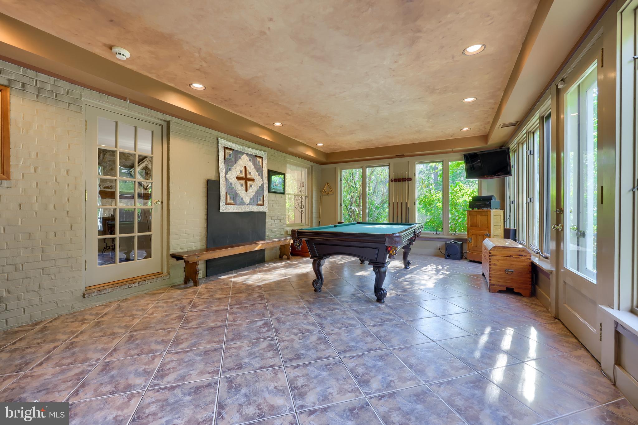 BROOK FARMS - Residential