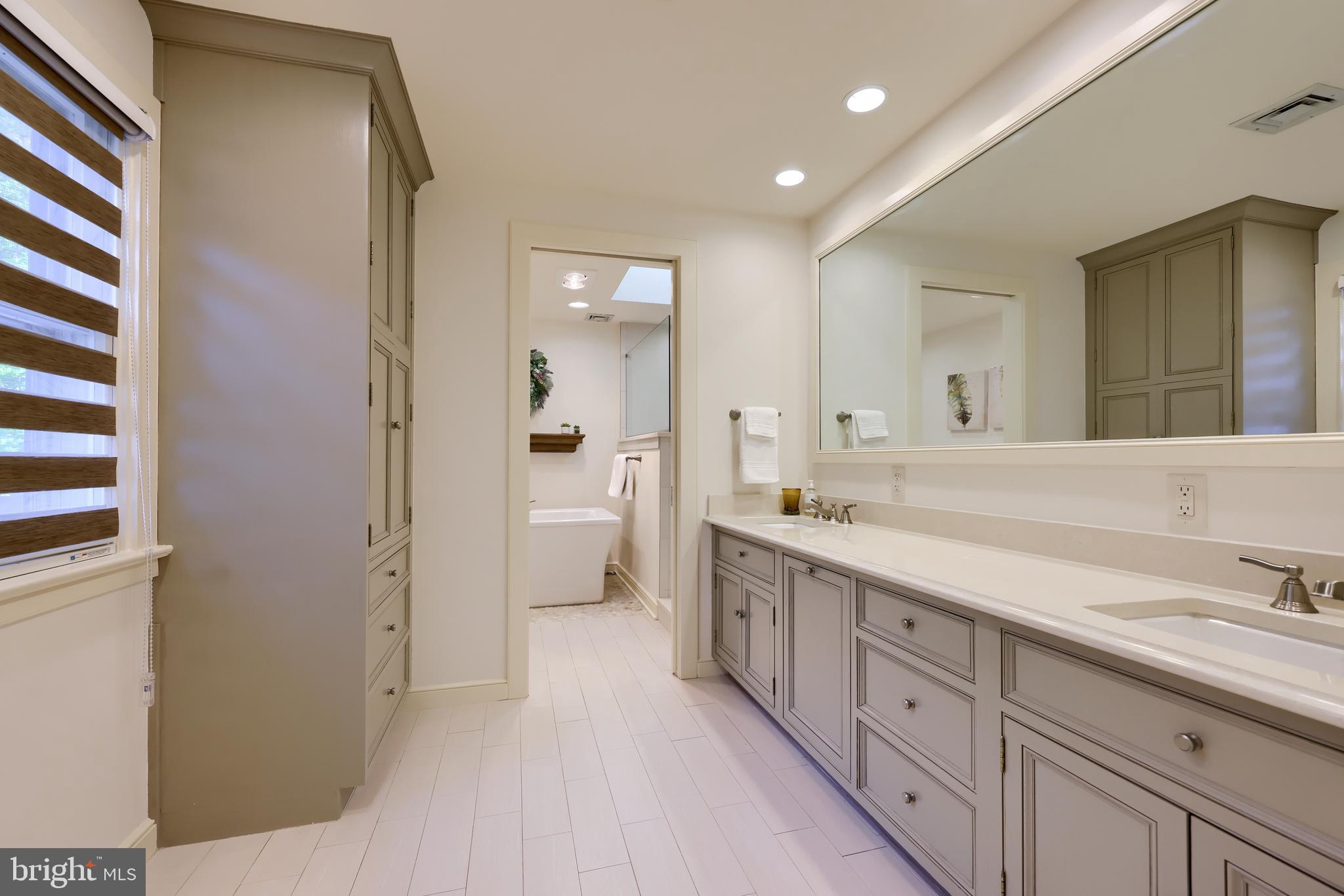 BROOK FARMS - Residential