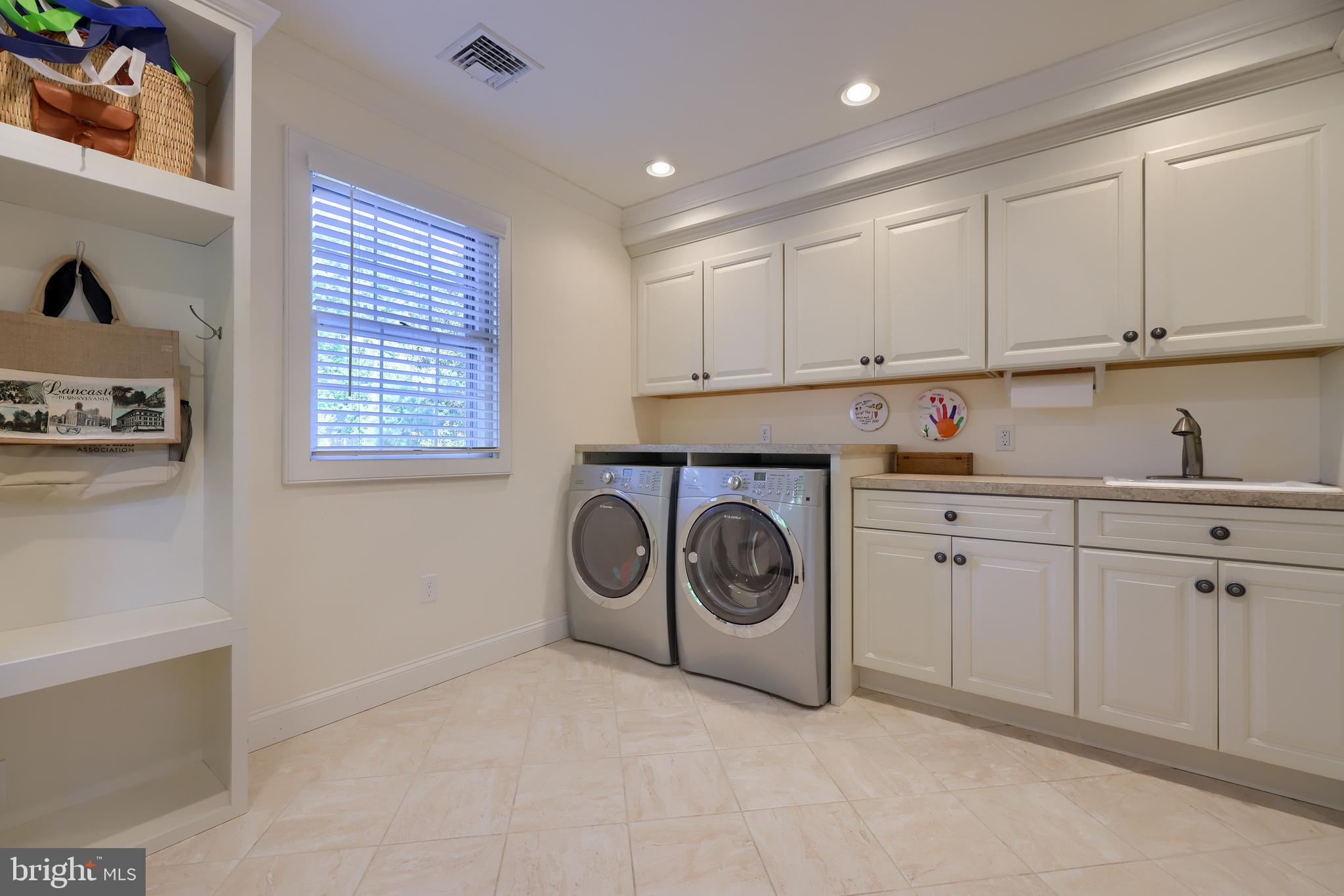 BROOK FARMS - Residential