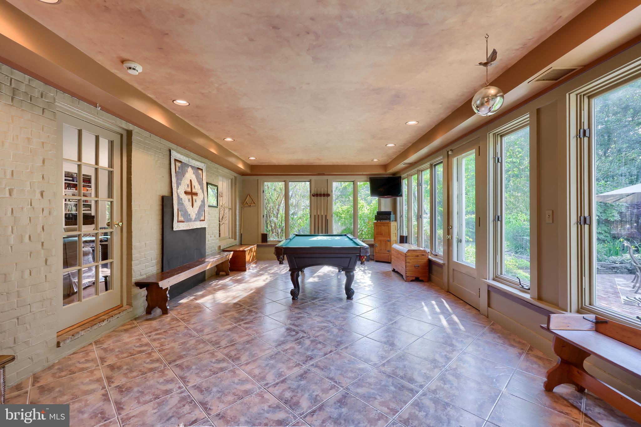 BROOK FARMS - Residential