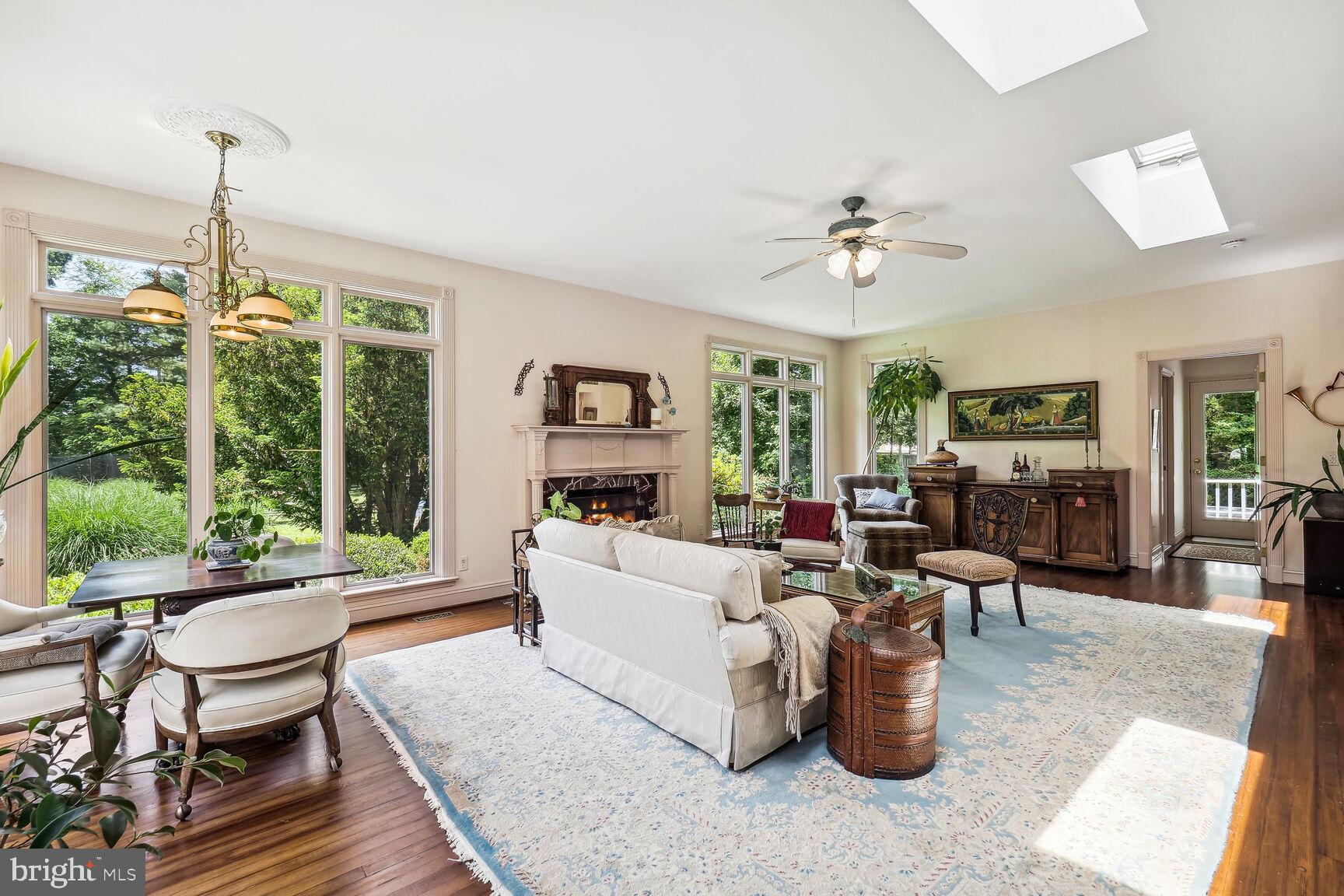 DARNESTOWN OUTSIDE - Residential