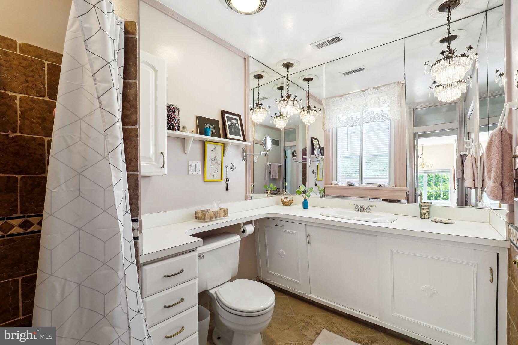 DARNESTOWN OUTSIDE - Residential