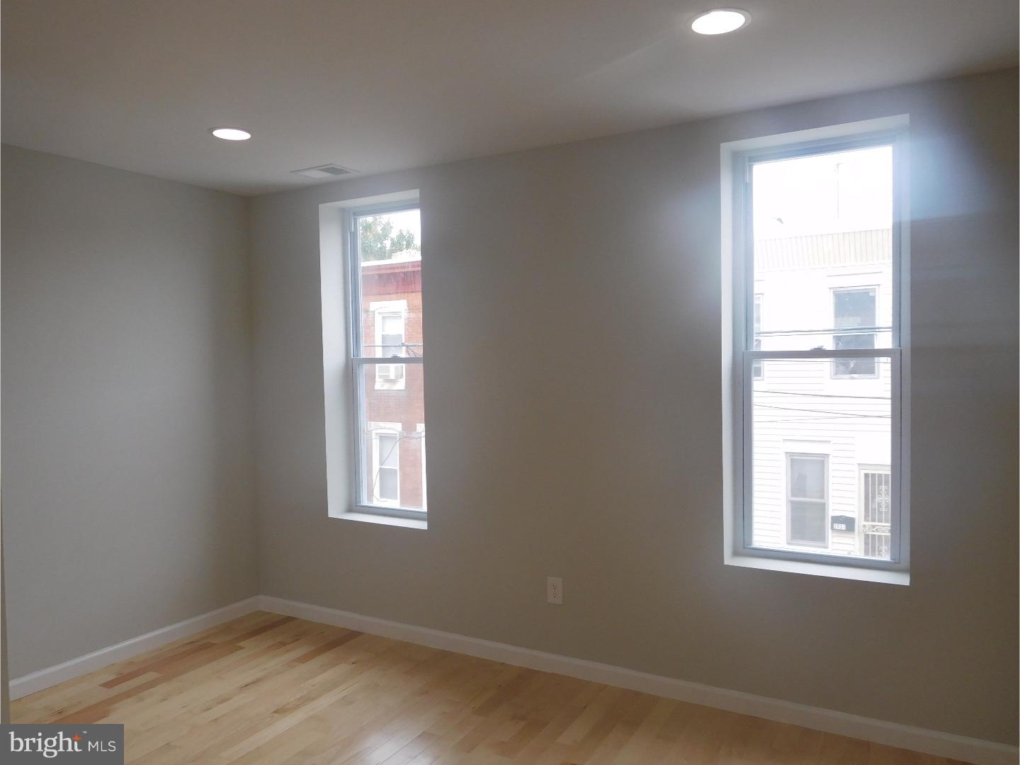 POINT BREEZE - Residential