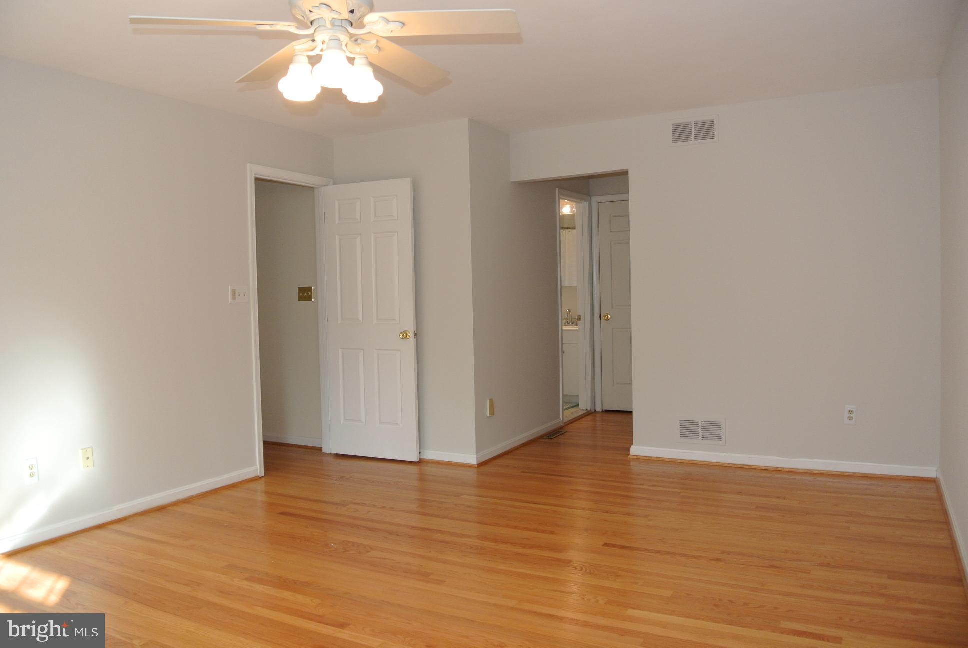 PADONIA MANOR - Residential