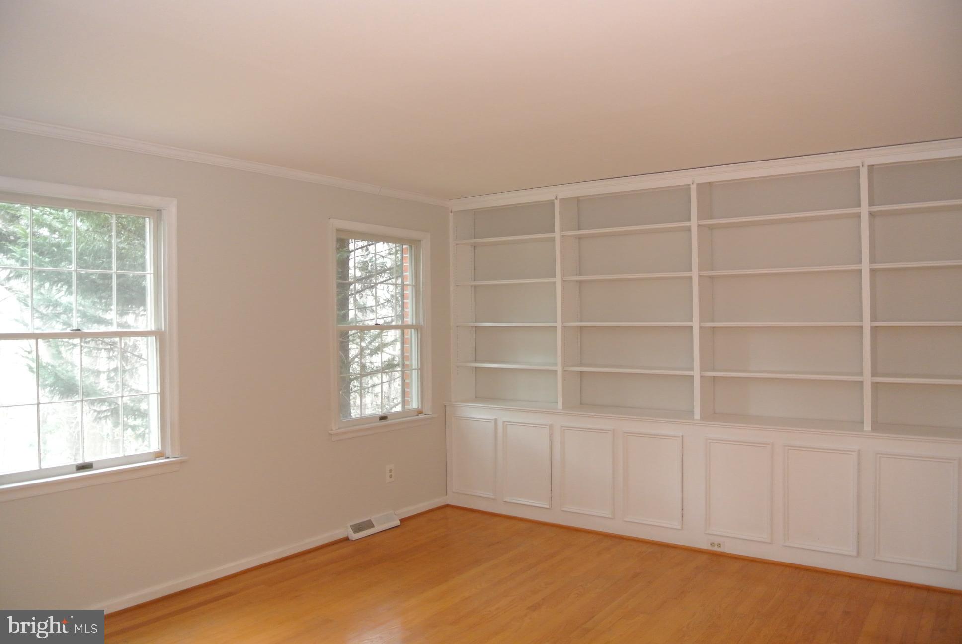 PADONIA MANOR - Residential