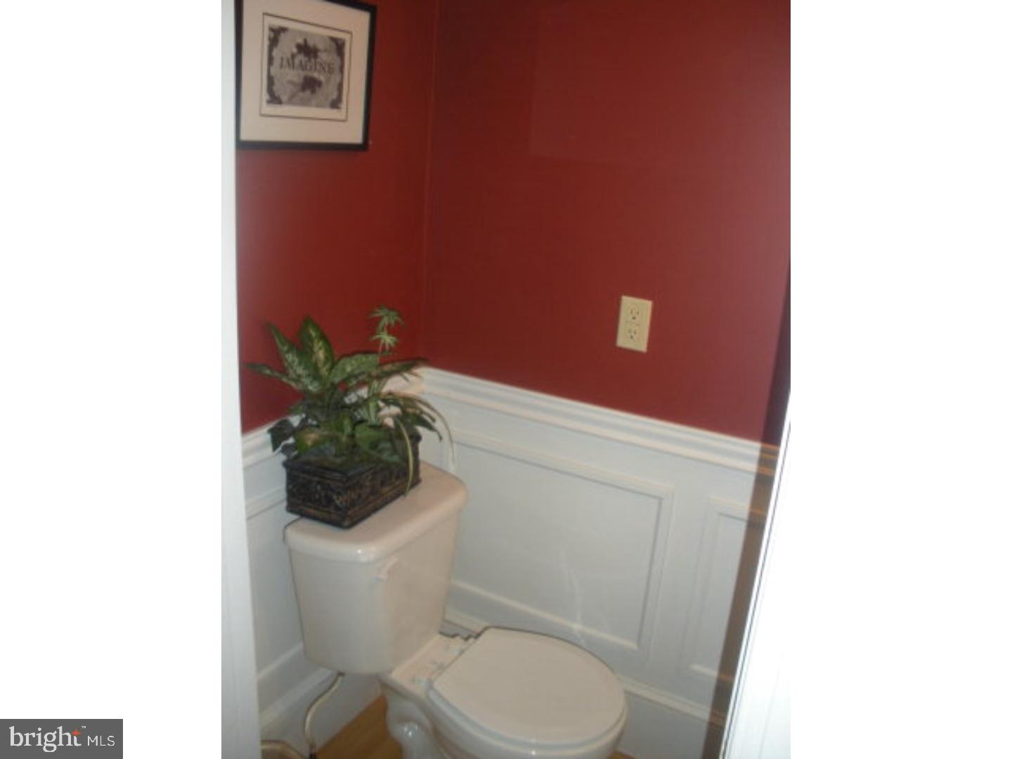 YORKVILLE - Residential