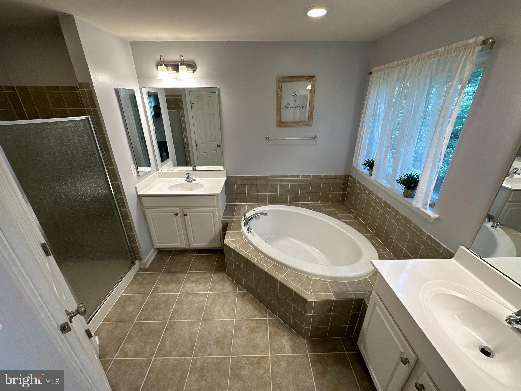 MAGRUDERS OVERLOOK - Residential Lease