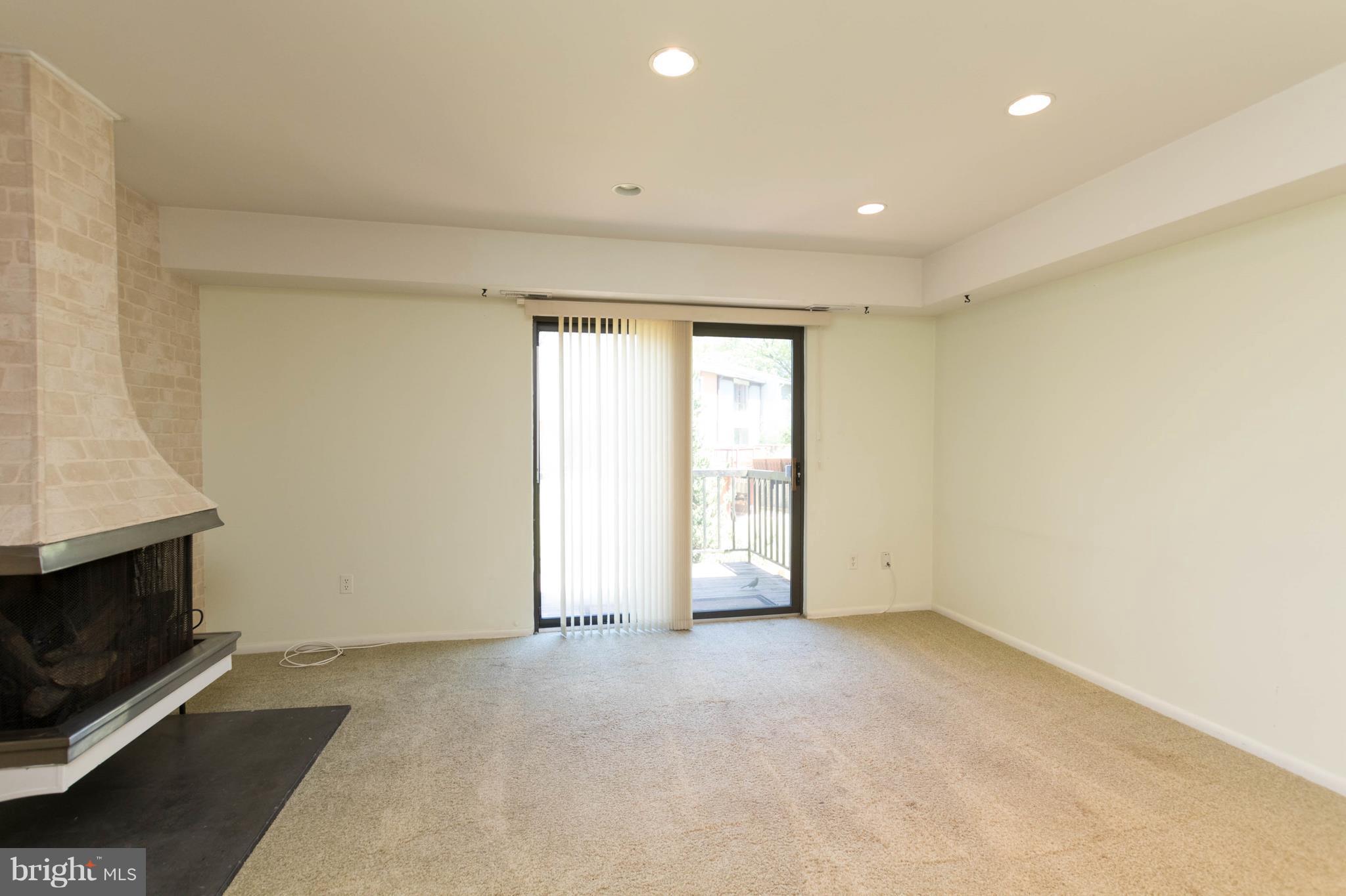 VILLAGE OF WILDE LAKE - Residential