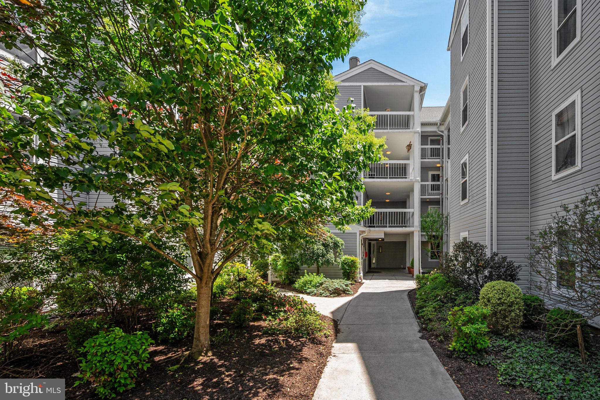 3179 SUMMIT SQUARE DRIVE 2-E1