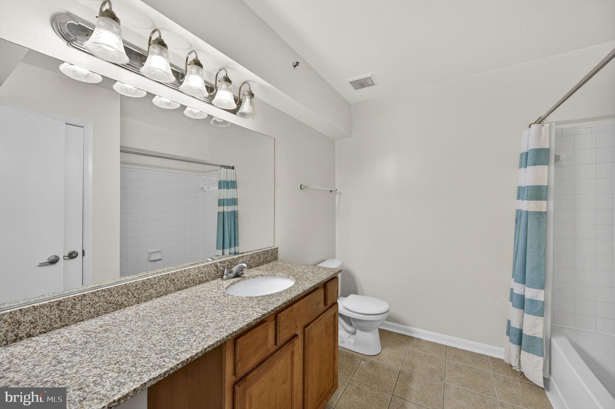 FOUR WINDS AT OAKTON - Residential