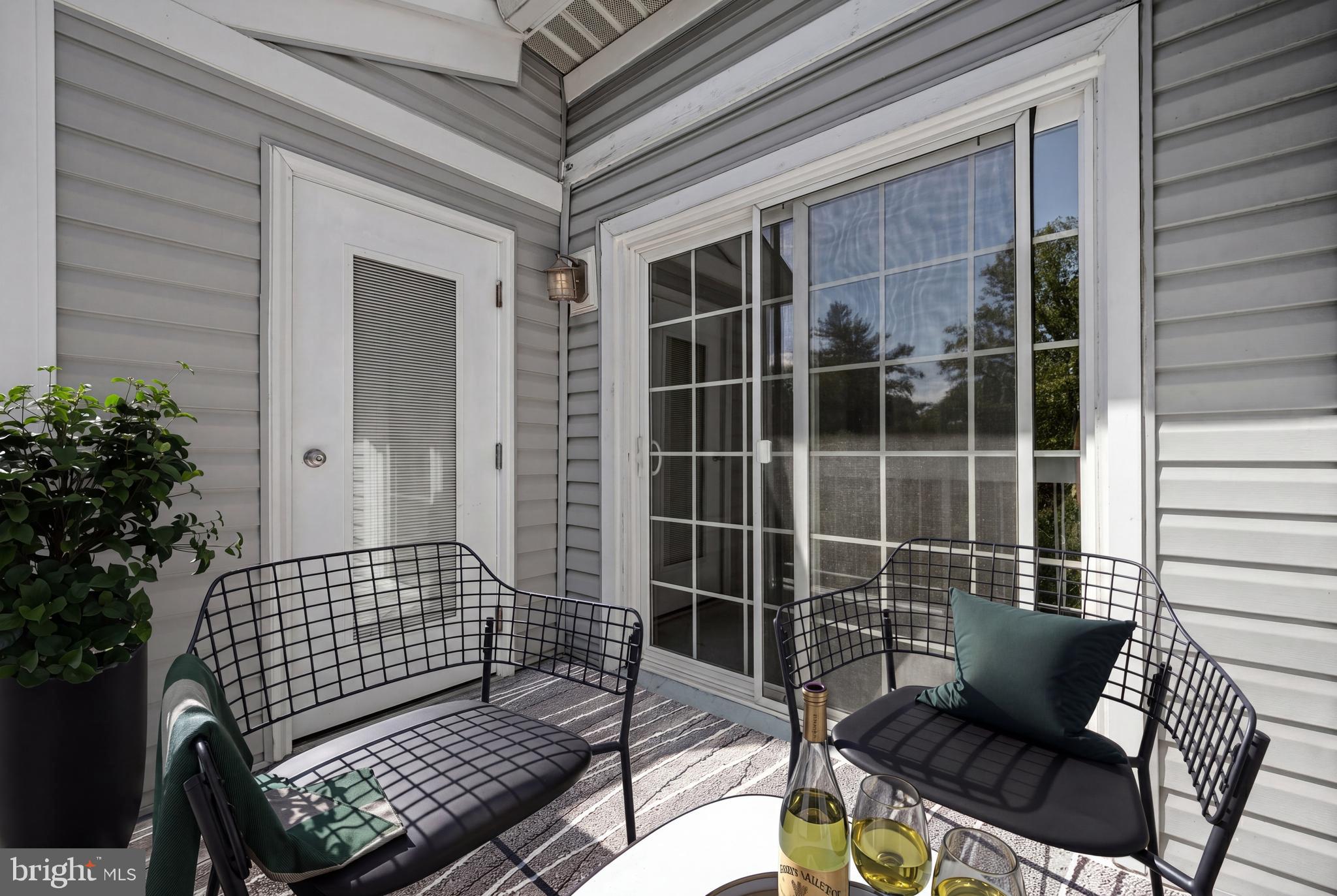 FOUR WINDS AT OAKTON - Residential