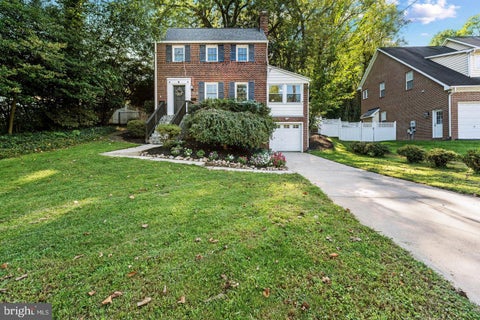 Photo of 2504 Seminary Road, SILVER SPRING, MD 20910 (MLS # MDMC2256504)