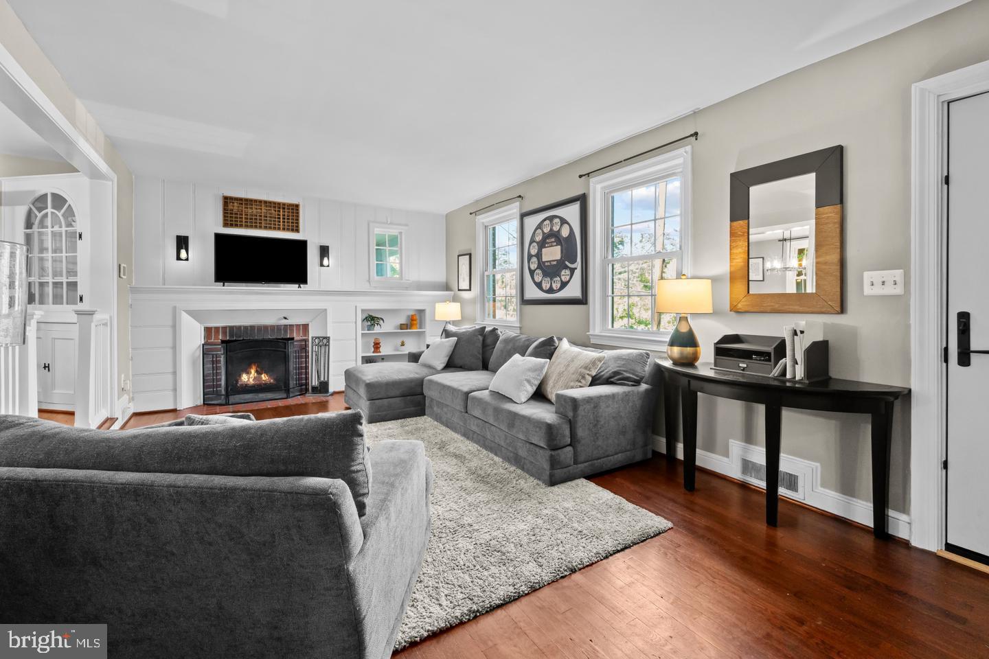 2504 SEMINARY ROAD