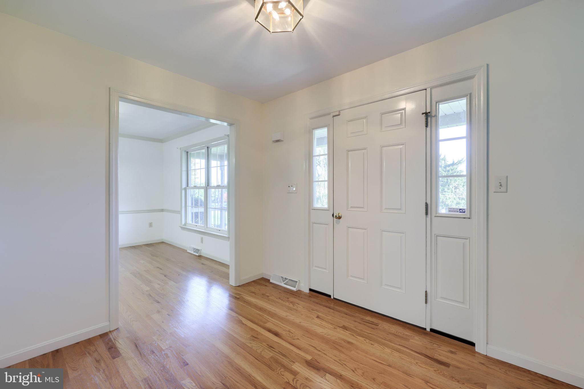 2476 RIDGE ROAD