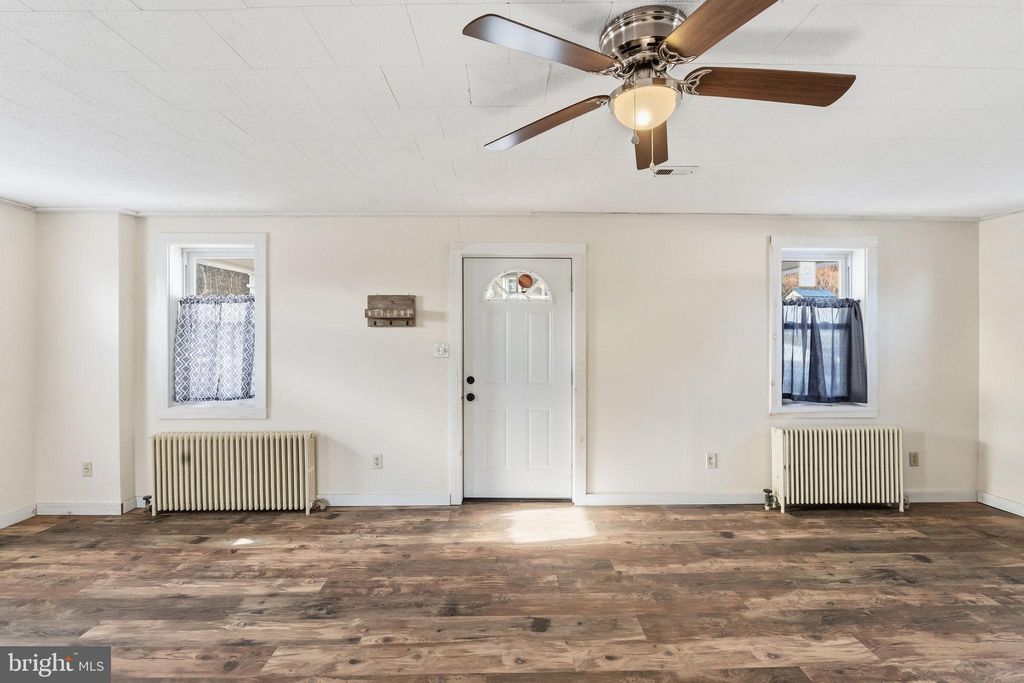 Photo of 1373 Main Street, PORT TREVORTON, PA 17864 (MLS # PASY2002570)