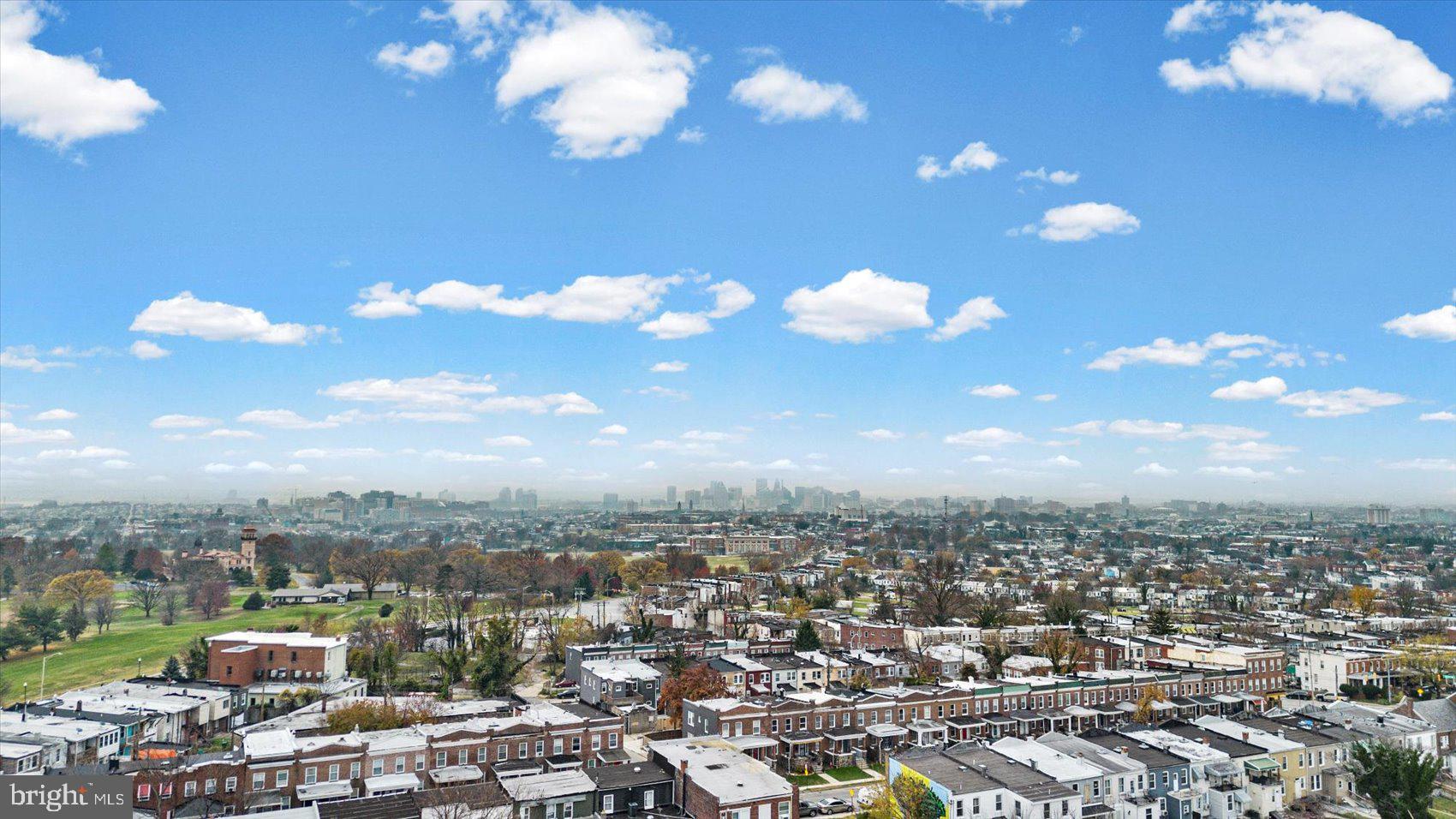 MONTEBELLO LAKE - Residential