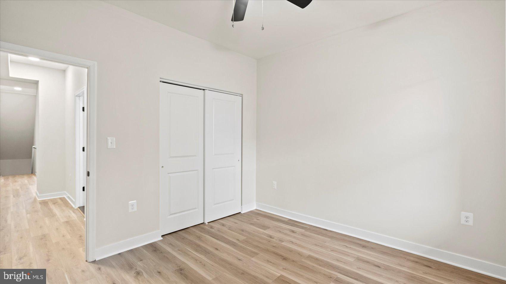 MONTEBELLO LAKE - Residential