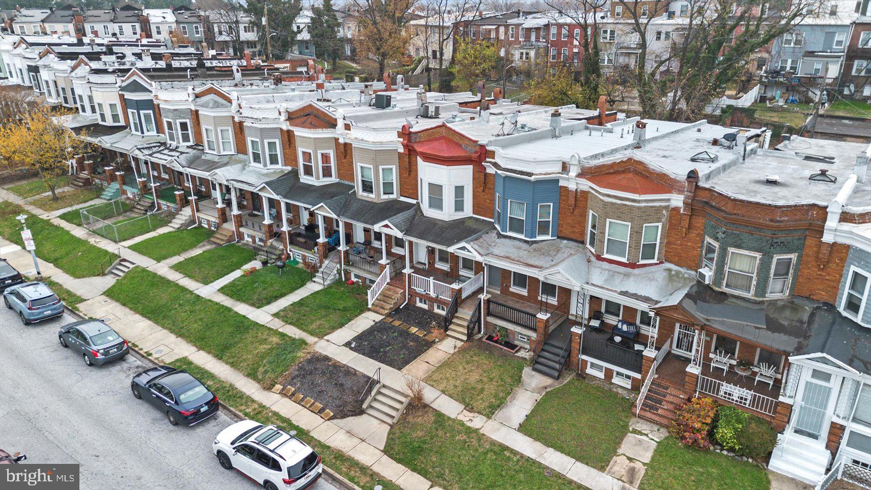 MONTEBELLO LAKE - Residential