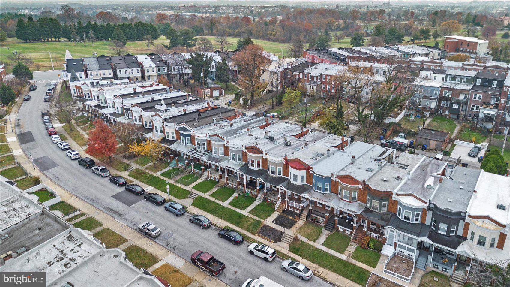 MONTEBELLO LAKE - Residential