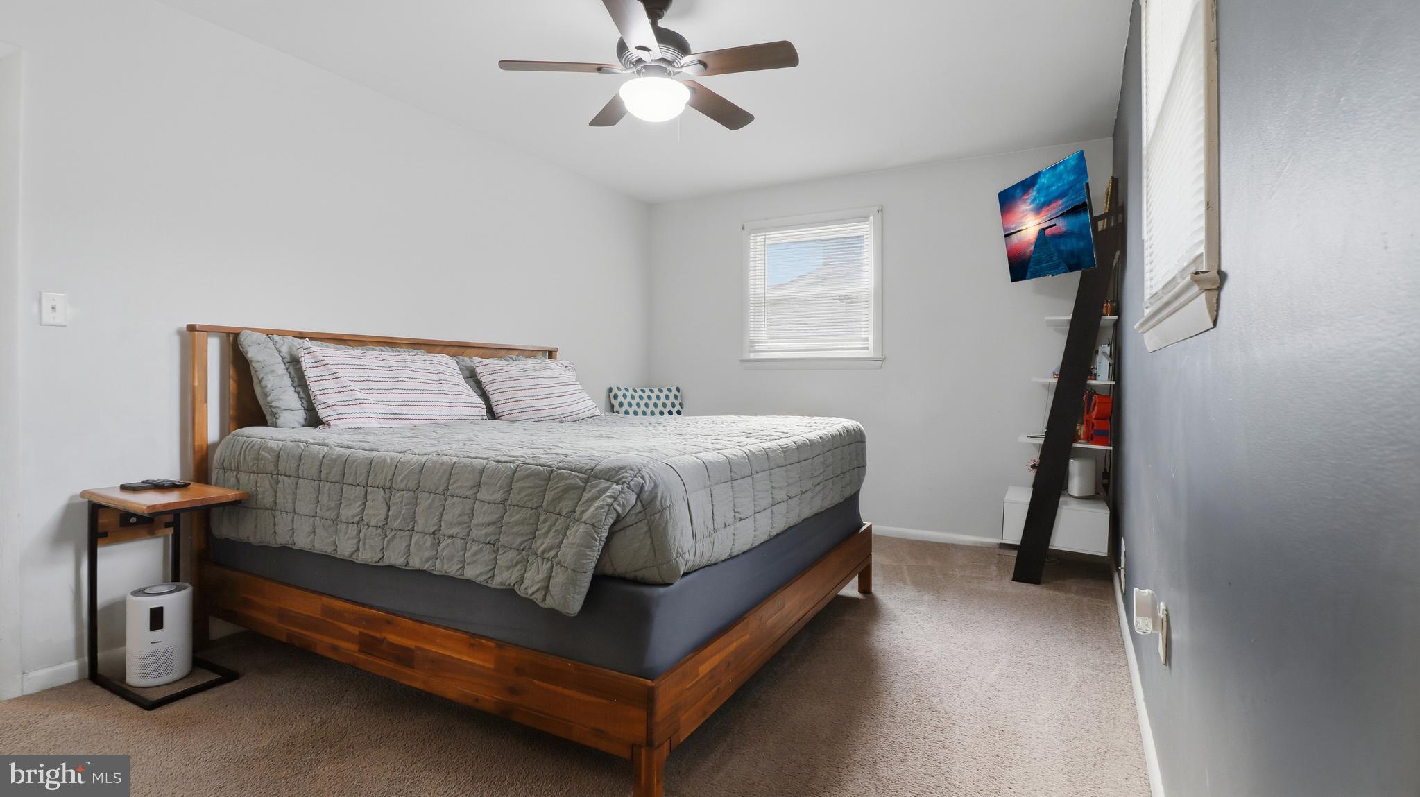 CLINTON - Residential