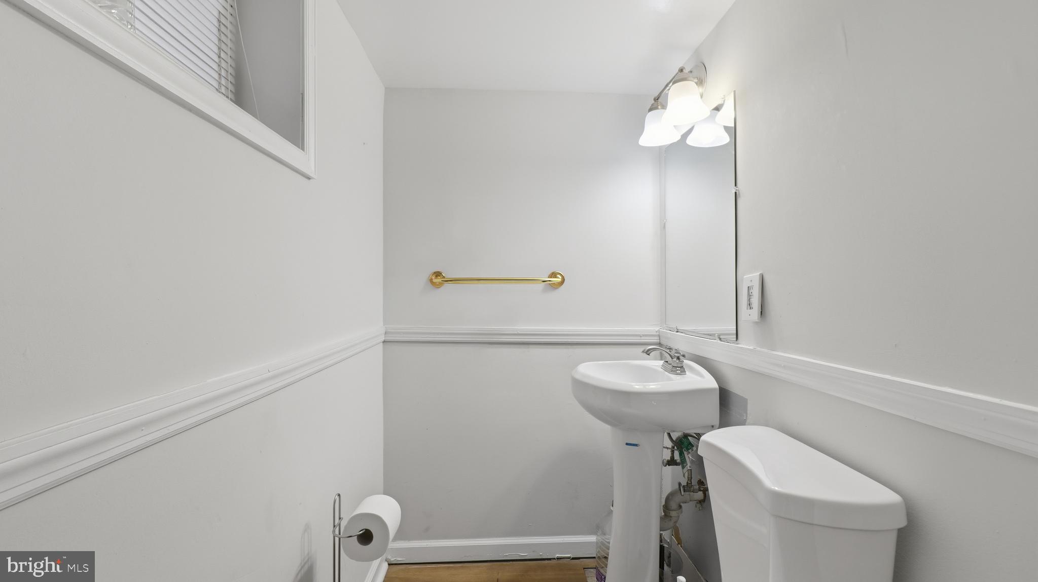 CLINTON - Residential