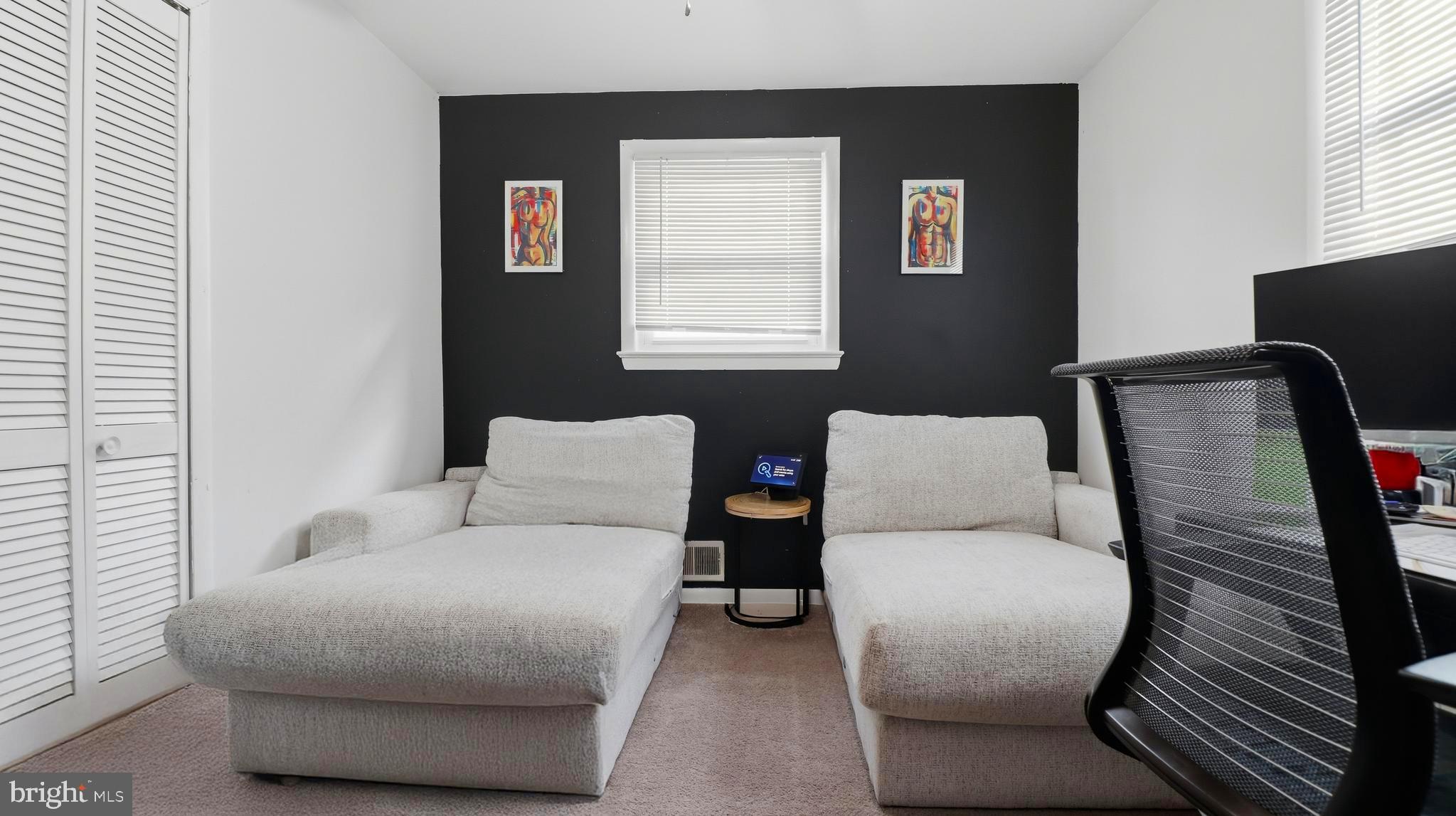 CLINTON - Residential