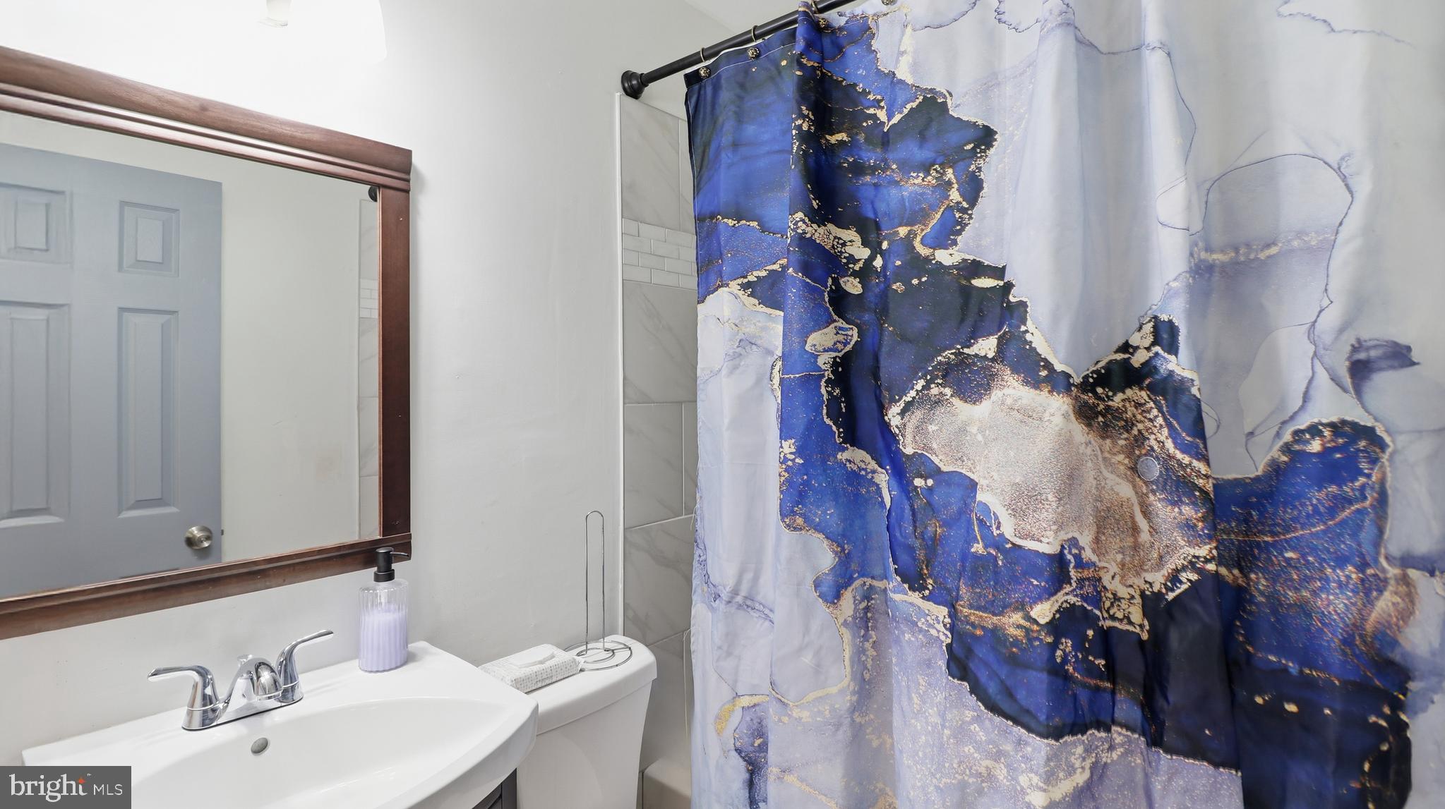 CLINTON - Residential