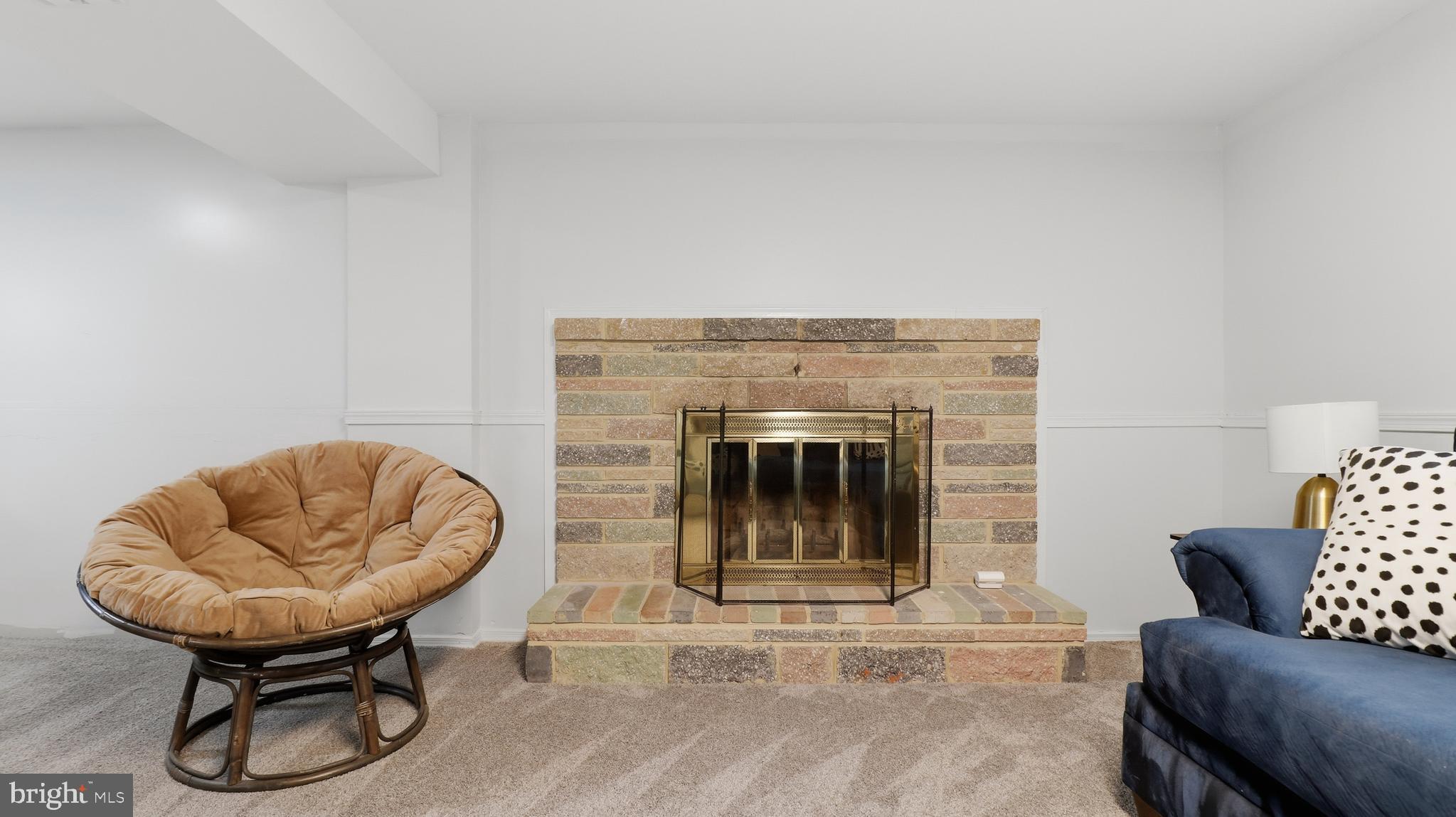 CLINTON - Residential