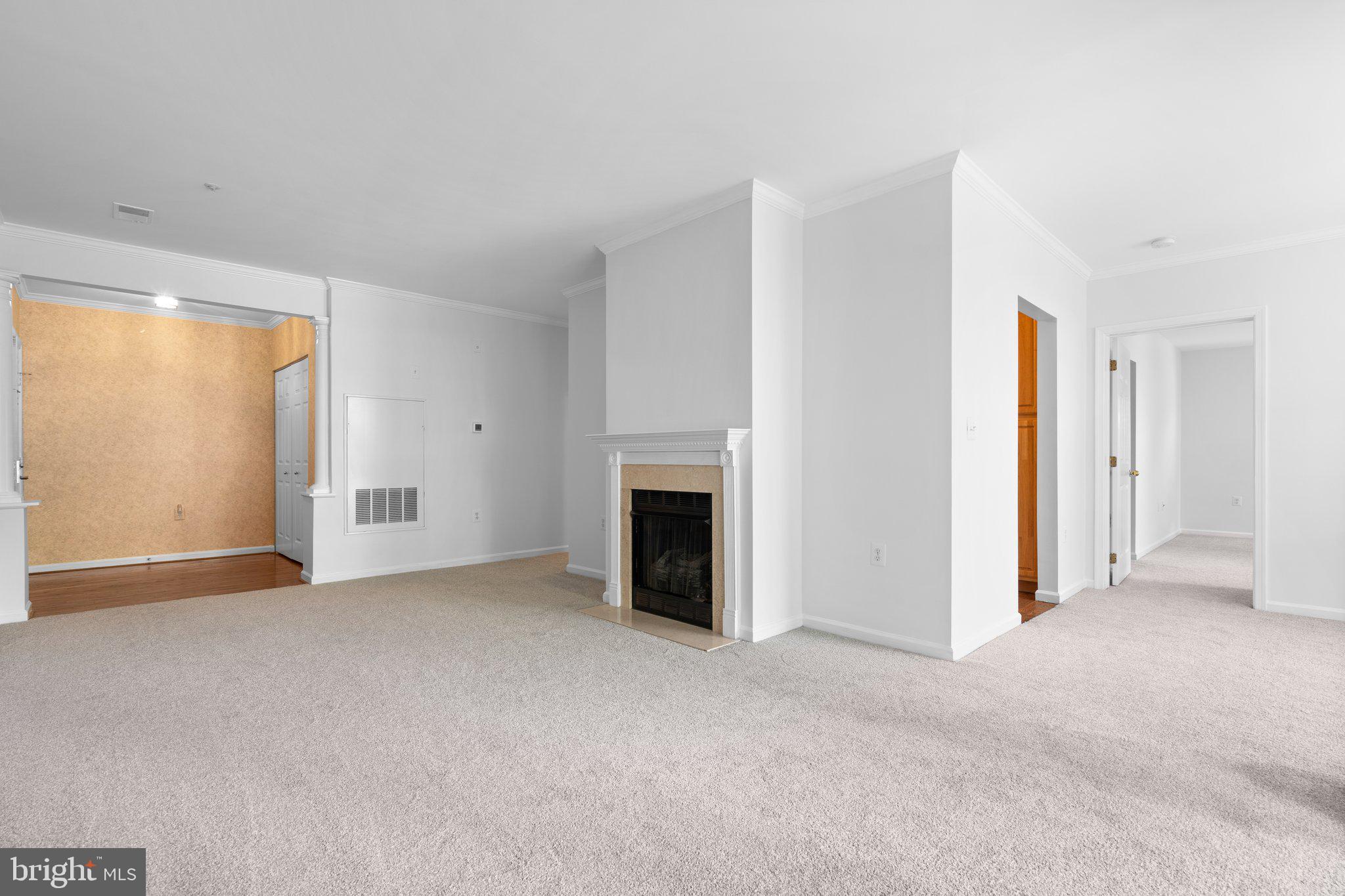 THE PAVILION - Residential Lease