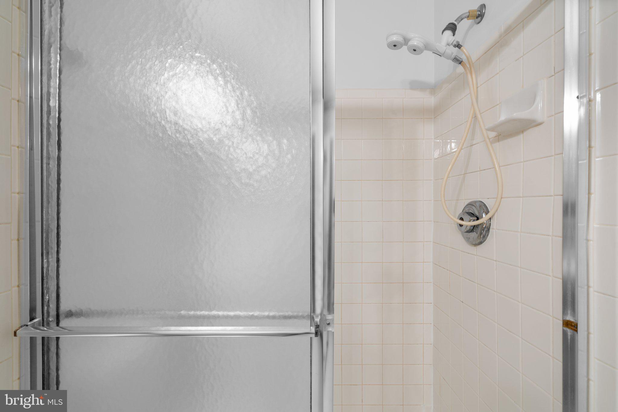 THE PAVILION - Residential Lease