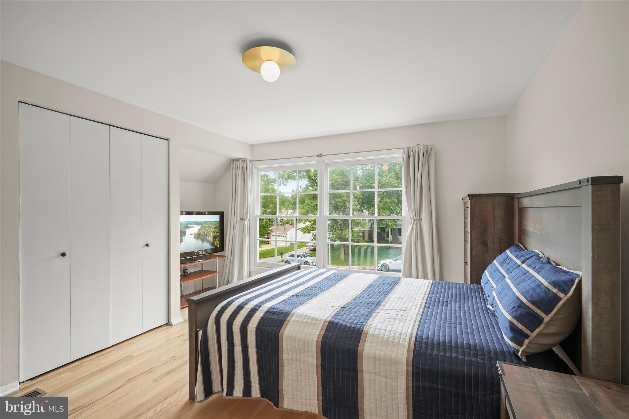 POTOMAC COMMONS - Residential