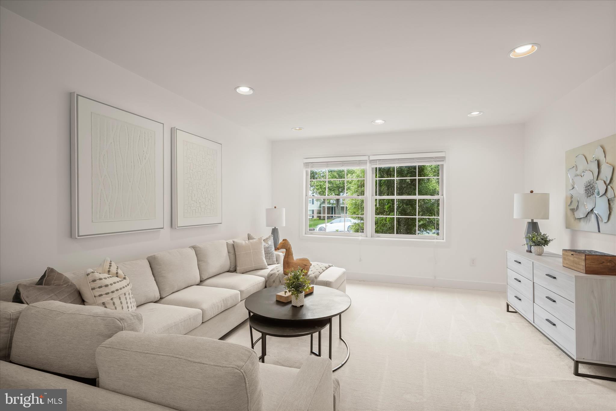 POTOMAC COMMONS - Residential