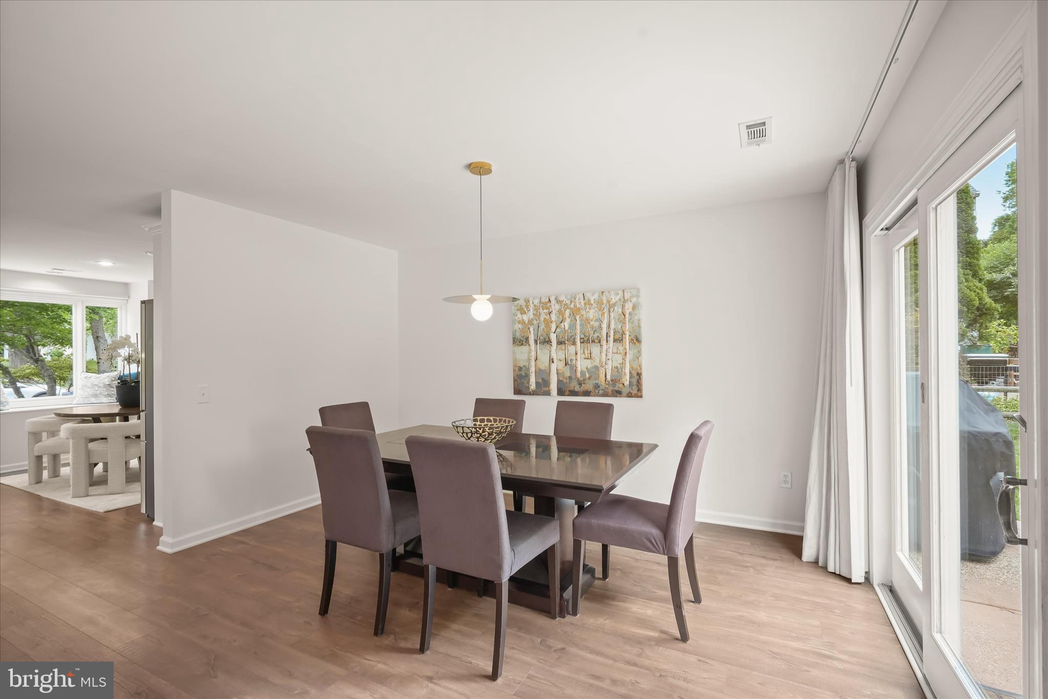 POTOMAC COMMONS - Residential