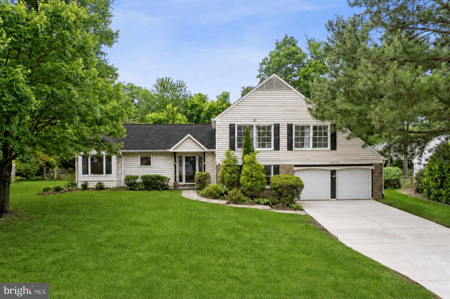 POTOMAC COMMONS - Residential