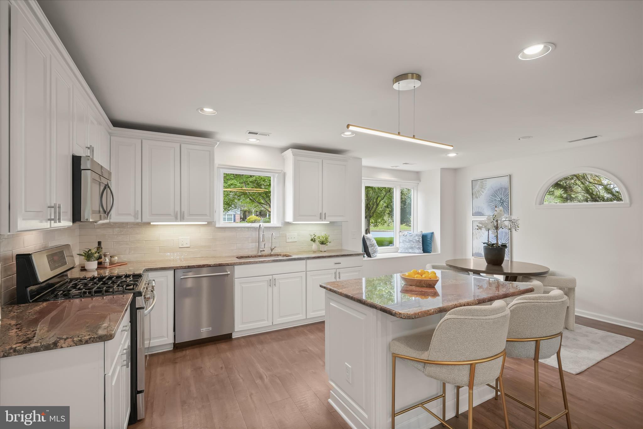POTOMAC COMMONS - Residential